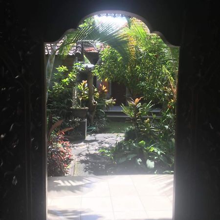 Family Guest House Ubud Extérieur photo