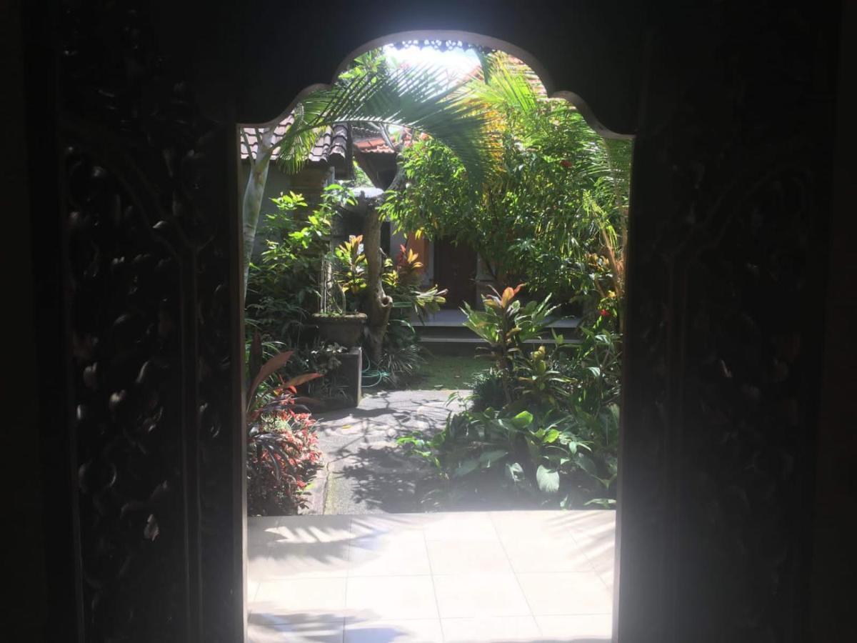 Family Guest House Ubud Extérieur photo