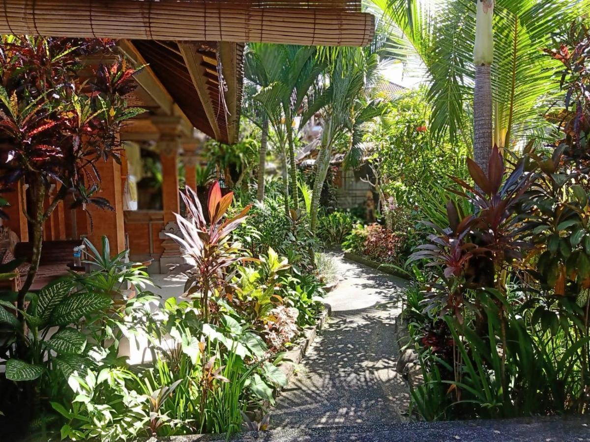 Family Guest House Ubud Extérieur photo