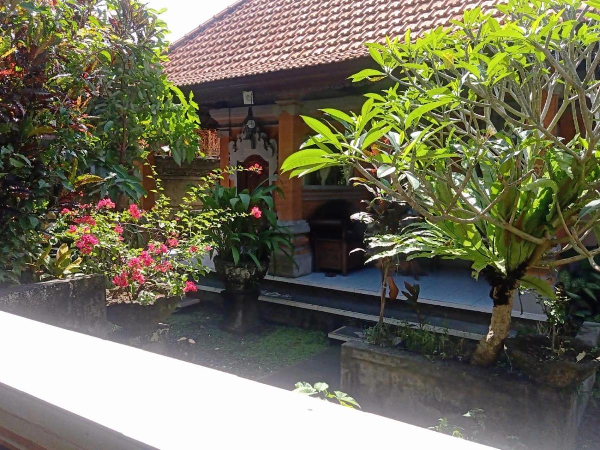 Family Guest House Ubud Extérieur photo